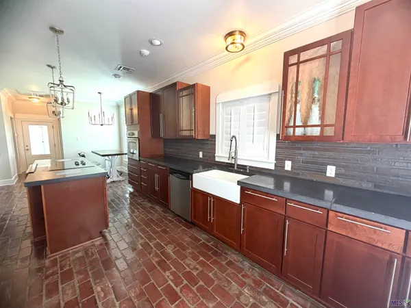 $535,000 | 126 West 40th Place, Cut Off, LA 70345