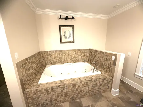 $535,000 | 126 West 40th Place, Cut Off, LA 70345