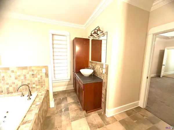 $535,000 | 126 West 40th Place, Cut Off, LA 70345
