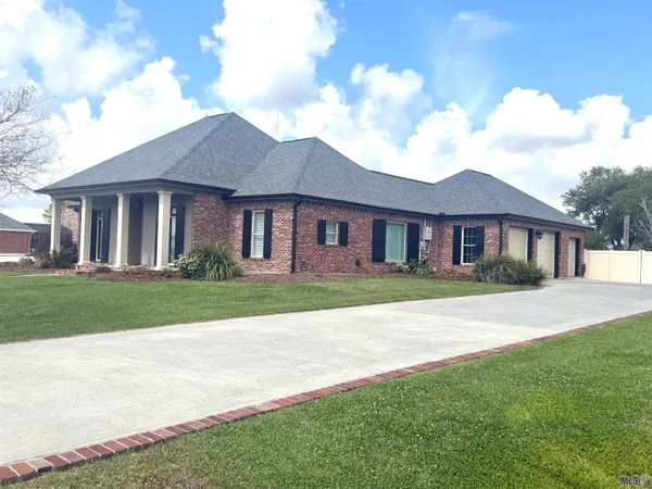 $535,000 | 126 West 40th Place, Cut Off, LA 70345