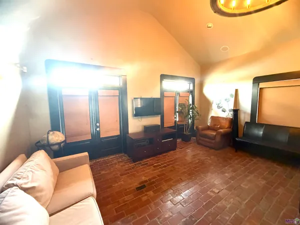 $535,000 | 126 West 40th Place, Cut Off, LA 70345