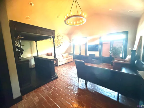 $535,000 | 126 West 40th Place, Cut Off, LA 70345