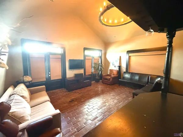 $535,000 | 126 West 40th Place, Cut Off, LA 70345