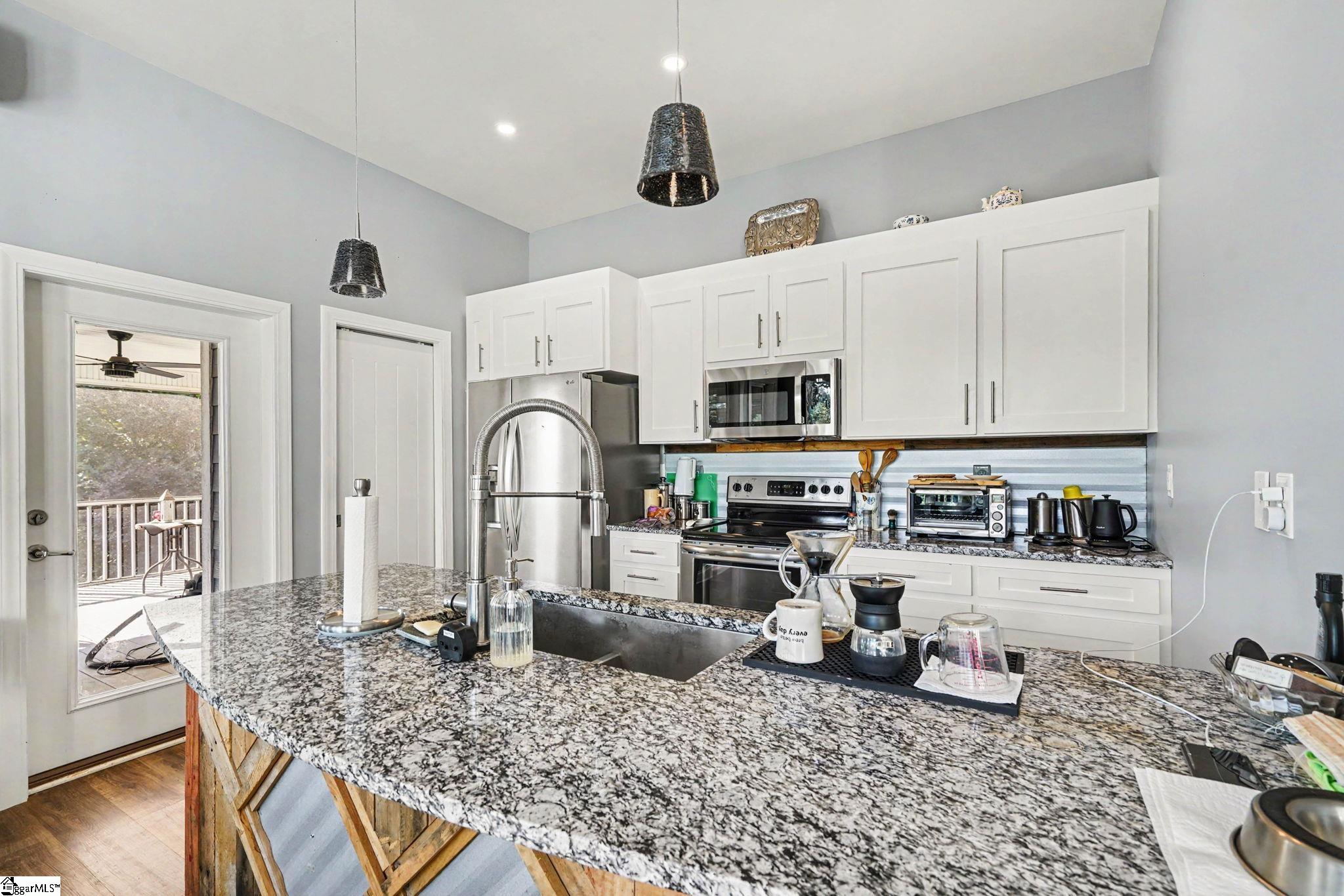 364 Buck Creek Road Chesnee, SC 29323 - Photo 11 of 26