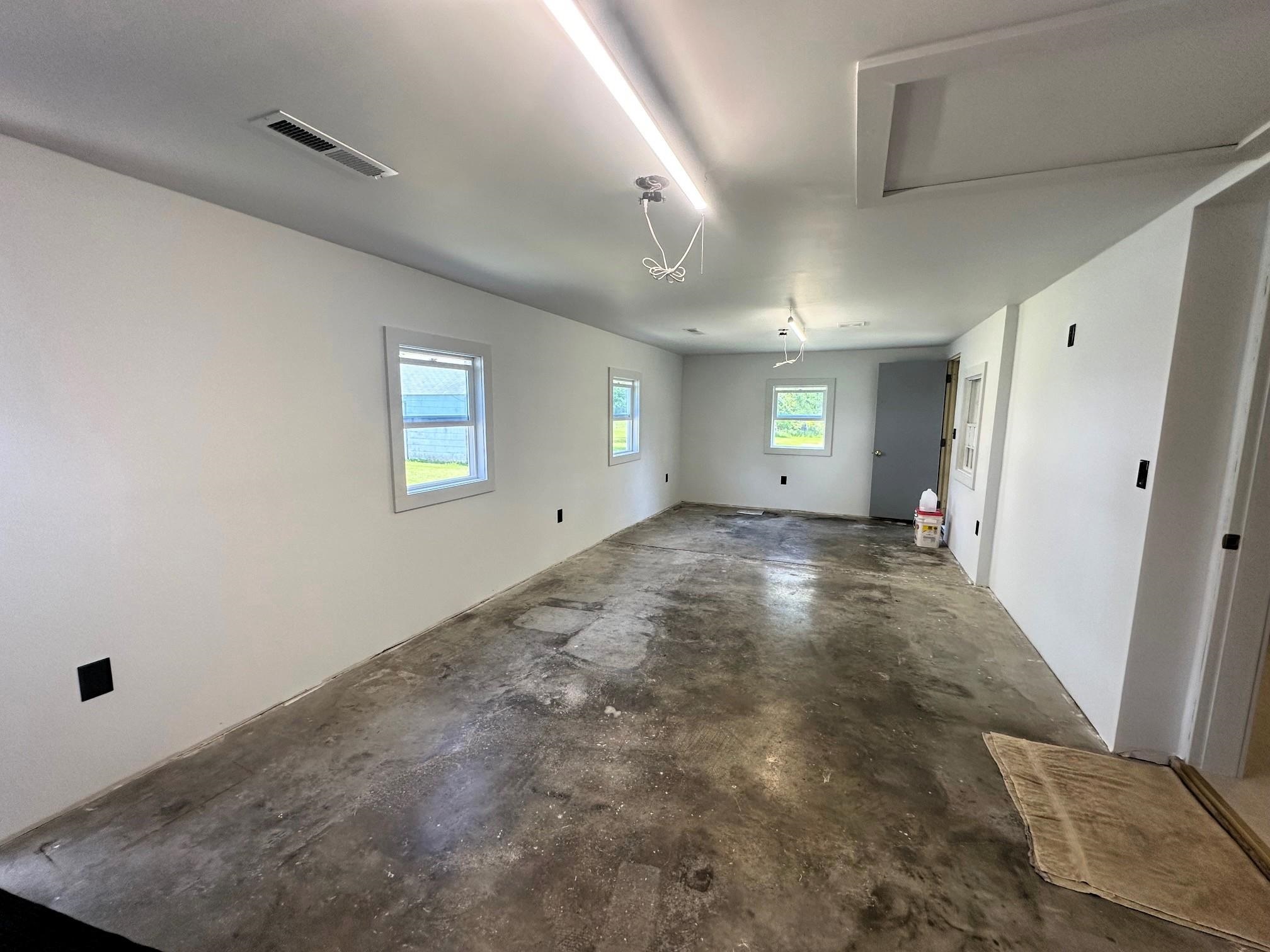812 South Pittenger Road Selma, IN 47383 - Photo 6 of 29