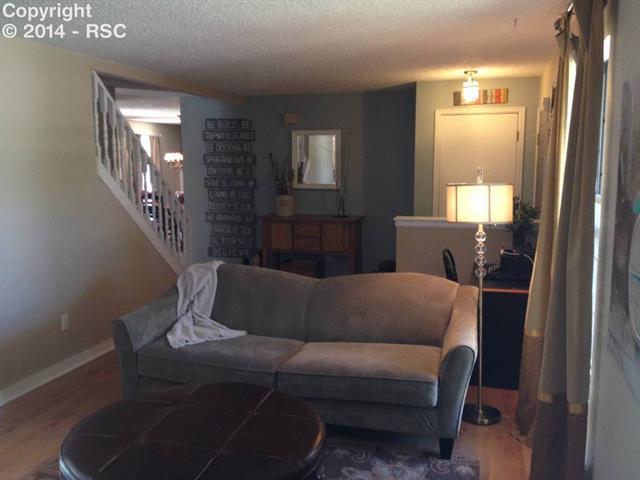 175 Saddlemountain Road Colorado Springs, CO 80919 - Photo 2 of 25