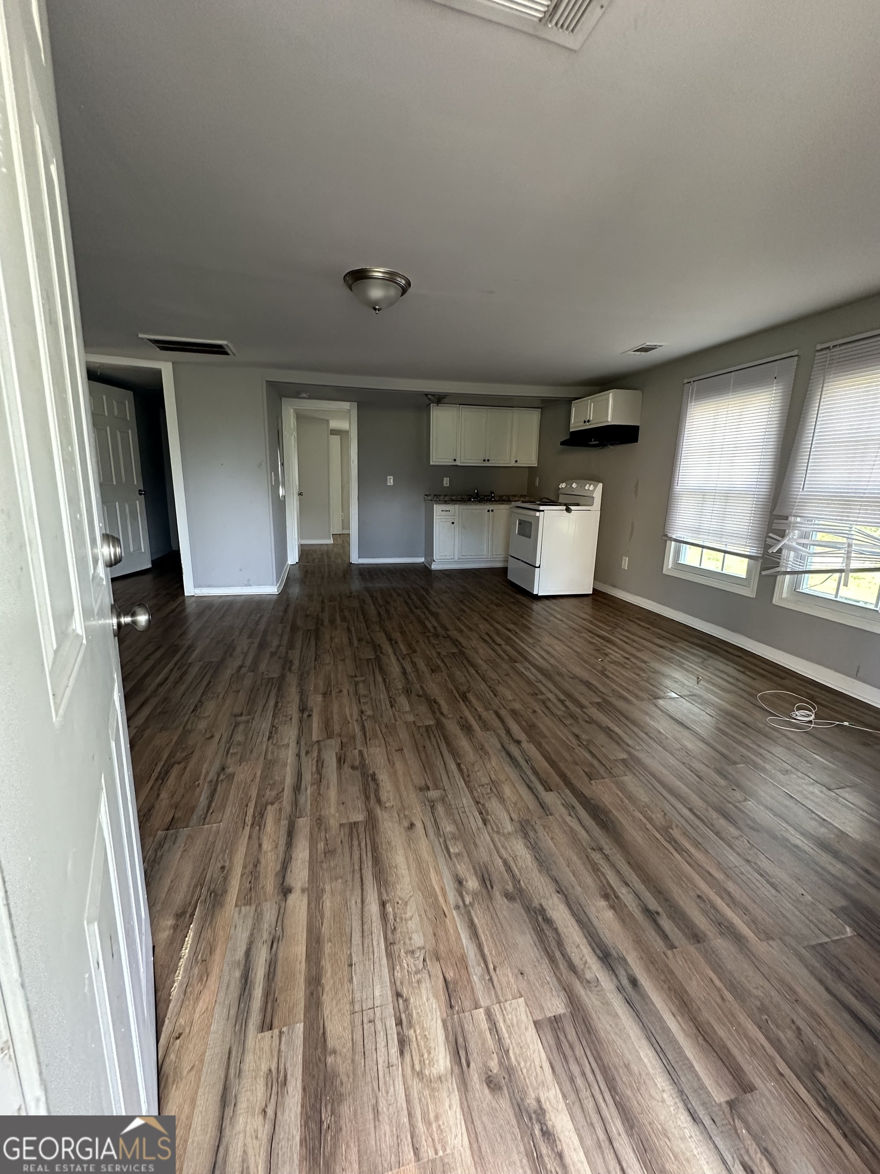 1675 Oak Street Northeast Conyers, GA 30012 - Photo 4 of 5