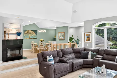 $1,495,000 | 3 Glenwood Lane, Sandwich, MA 02563