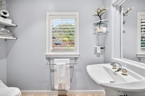 $1,495,000 | 3 Glenwood Lane, Sandwich, MA 02563