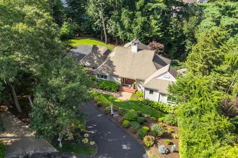 $1,495,000 | 3 Glenwood Lane, Sandwich, MA 02563