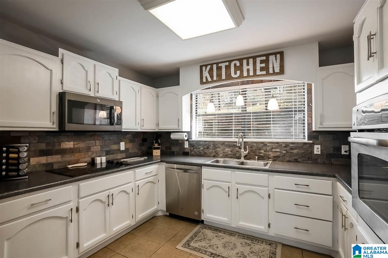3818 South Shades Crest Road Birmingham, AL 35244 - Photo 10 of 46