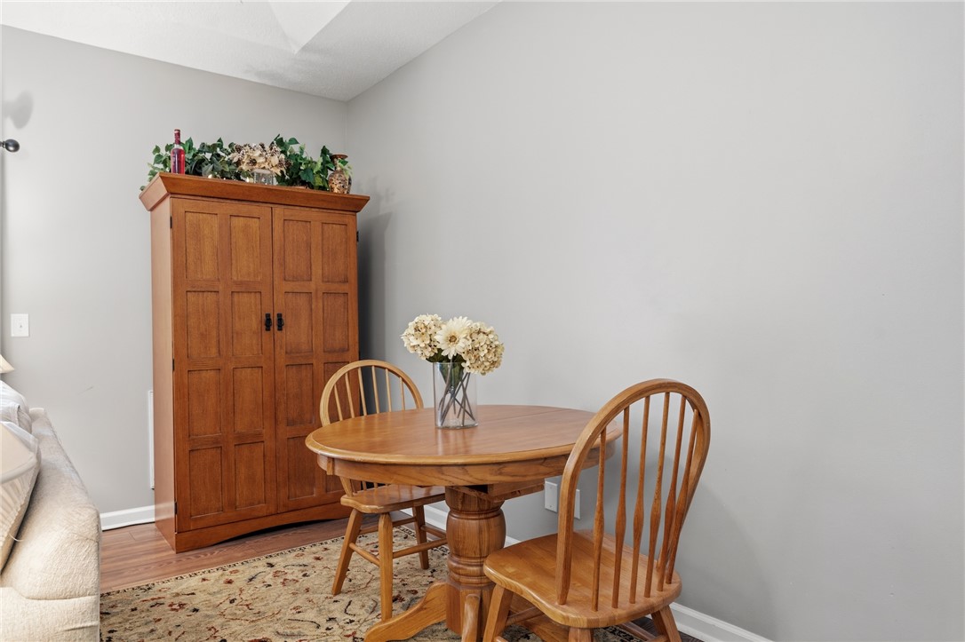 160 Wexford Drive, Unit 206 Anderson, SC 29621 - Photo 14 of 31 Combined living/dining open space