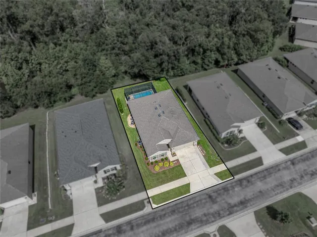 $437,500 | 12615 Eastpointe Drive, Dade City, FL 33525