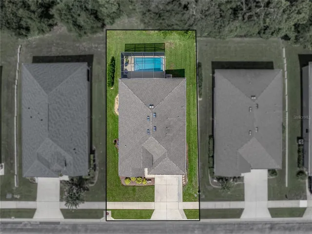 $437,500 | 12615 Eastpointe Drive, Dade City, FL 33525