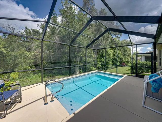 $437,500 | 12615 Eastpointe Drive, Dade City, FL 33525