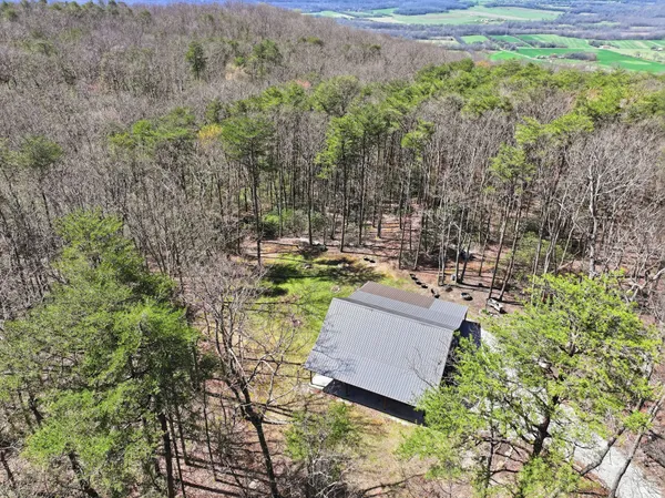 $299,900 | 1978 Highland Blf Trail, Tracy City, TN 37387