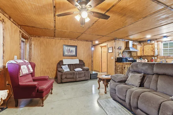 $299,900 | 1978 Highland Blf Trail, Tracy City, TN 37387