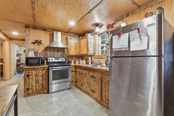$299,900 | 1978 Highland Blf Trail, Tracy City, TN 37387