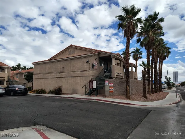 $1,300 | 6552 Wilma Avenue, Unit 202, Las Vegas, NV 89108