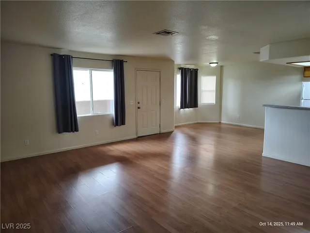 $1,300 | 6552 Wilma Avenue, Unit 202, Las Vegas, NV 89108