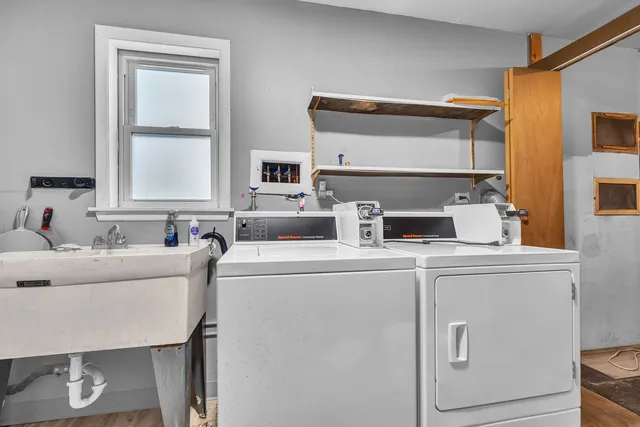 $2,275 | 512 Ida Court, Unit 1, Mount Prospect, IL 60056