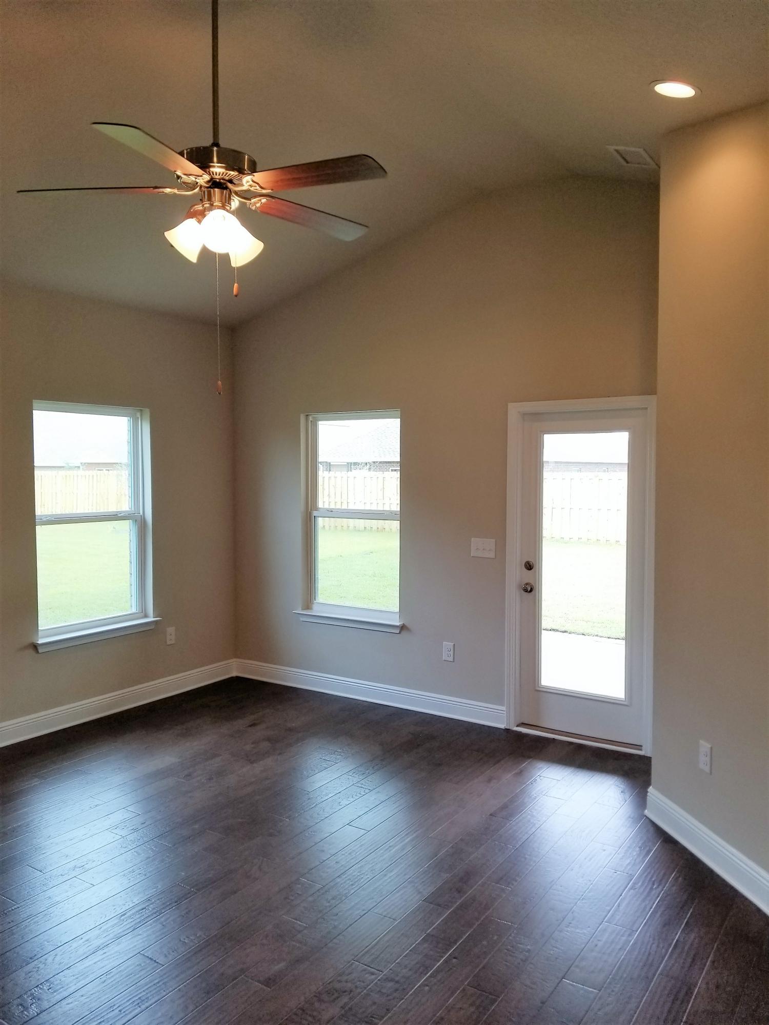 90 Lottie Loop Freeport, FL 32439 - Photo 15 of 49 Gallery Image 15