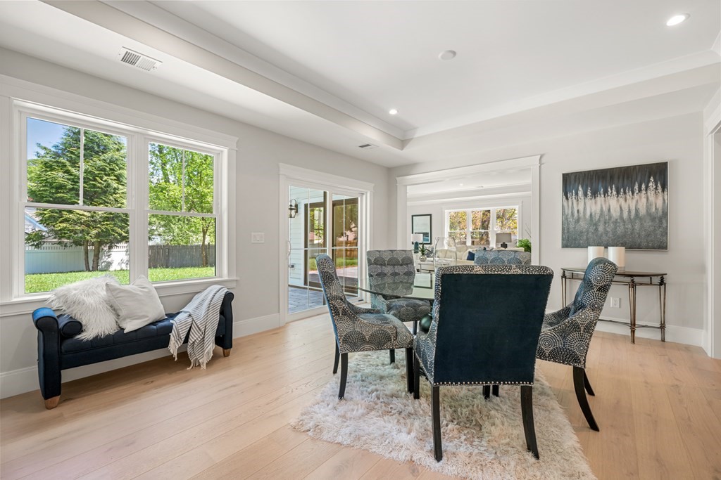 27 Porter Road Natick, MA 01760 - Photo 9 of 37 Gallery Image 9