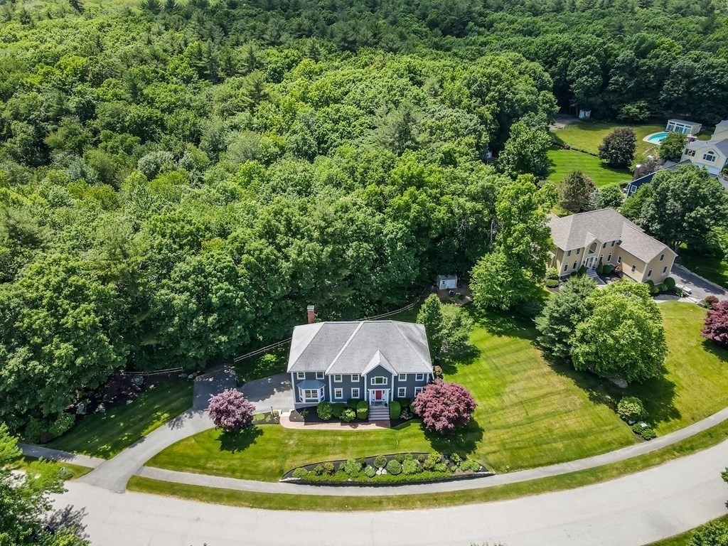 36 Beaver Brook Road North Andover, MA 01845 - Photo 3 of 42 Gallery Image 3