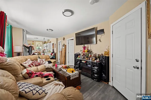 $549,900 | 109 Lyon Street, Paterson, NJ 07524