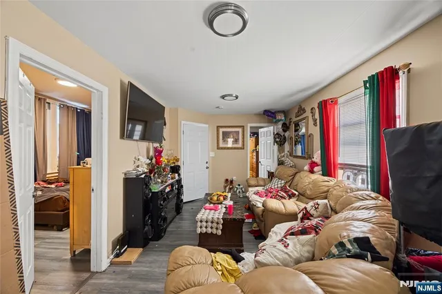 $549,900 | 109 Lyon Street, Paterson, NJ 07524