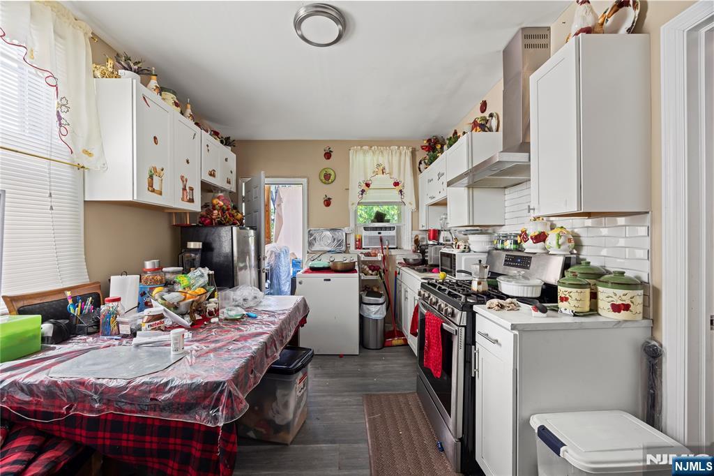 109 Lyon Street Paterson, NJ 07524 - Photo 26 of 39