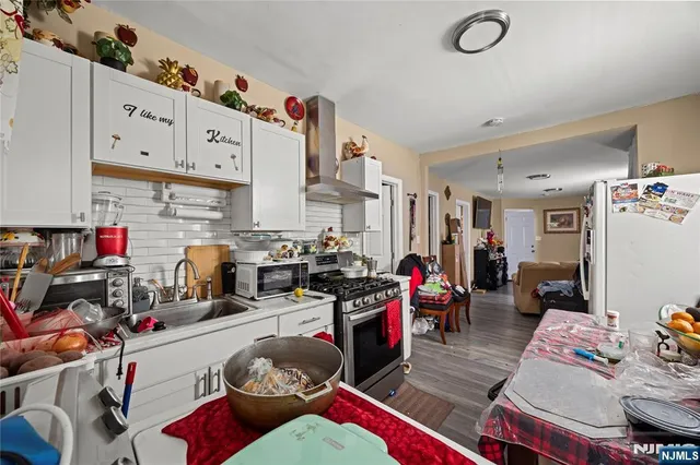 $549,900 | 109 Lyon Street, Paterson, NJ 07524