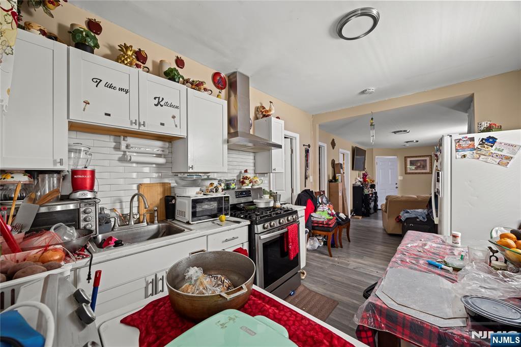 109 Lyon Street Paterson, NJ 07524 - Photo 28 of 39