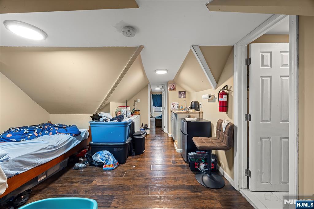 109 Lyon Street Paterson, NJ 07524 - Photo 31 of 39