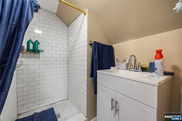 $549,900 | 109 Lyon Street, Paterson, NJ 07524