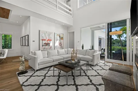 $5,595,000 | 770 Park Street, Naples, FL 34102