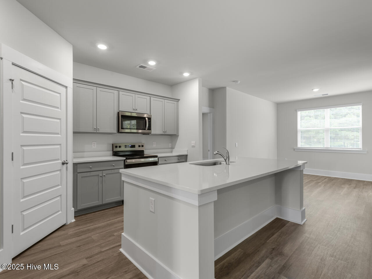 502 Bogue Vw Road, Unit LOT 98 Hubert, NC 28539 - Photo 7 of 44 Kitchen