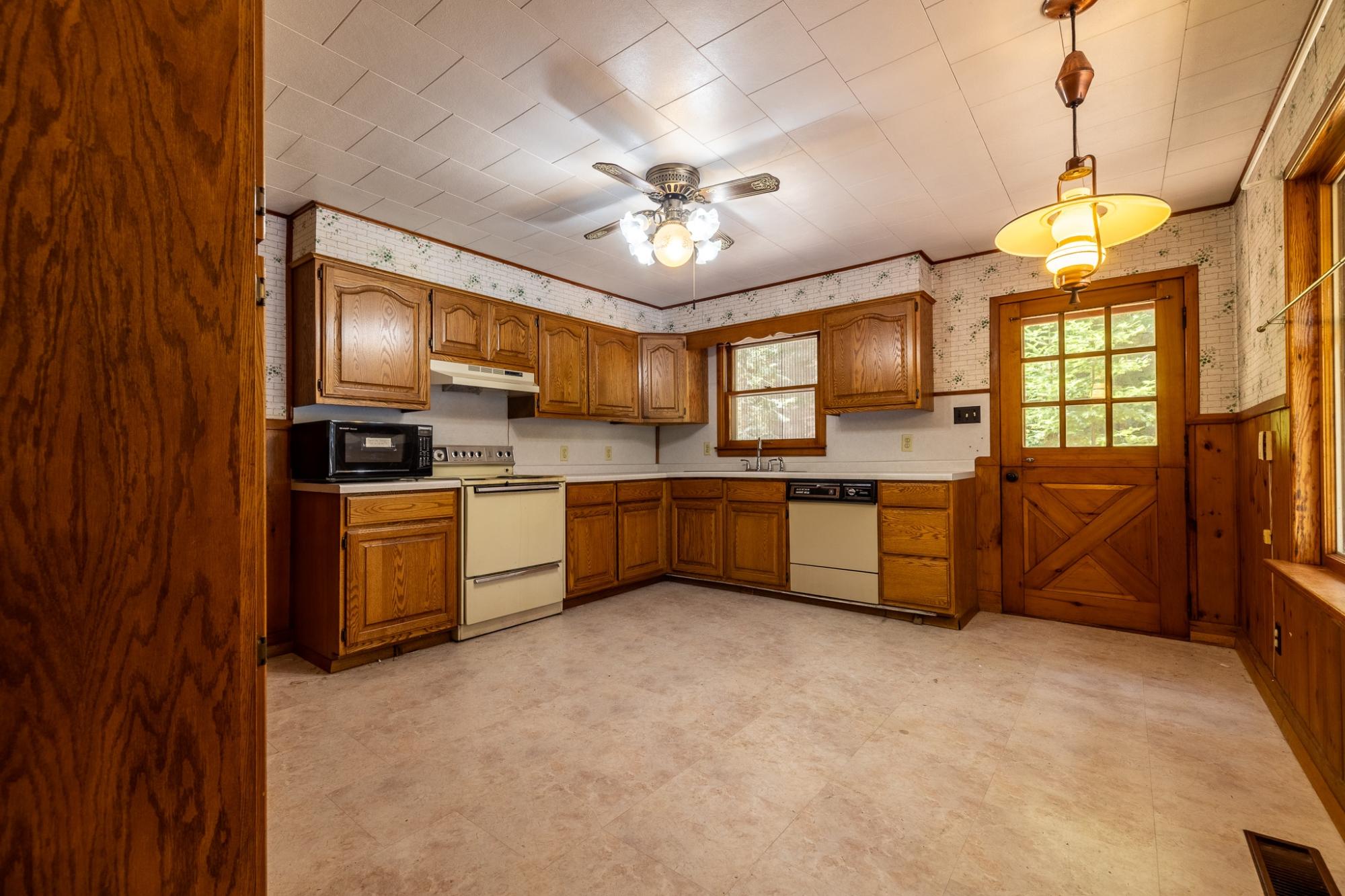 710 Staehling Road Three Lakes, WI 54562 - Photo 6 of 20 Gallery Image 6