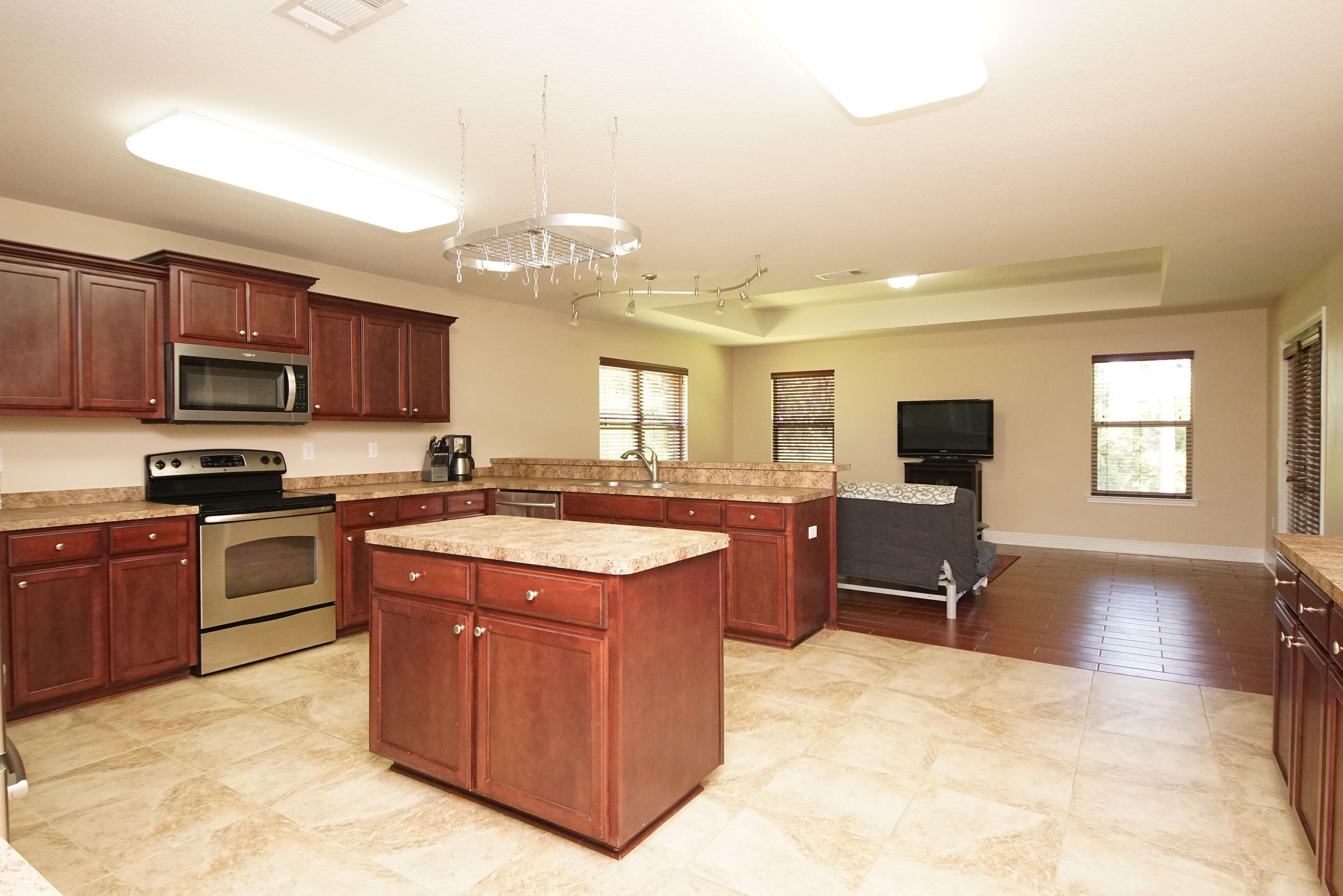 210 Raptor Drive Crestview, FL 32536 - Photo 8 of 35 Gallery Image 8
