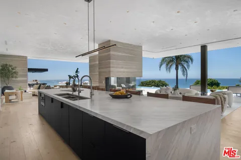 $26,490,000 | 26946 Pacific Coast Highway, Malibu, CA 90265
