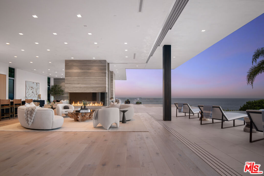 26946 Pacific Coast Hwy, Malibu, CA 90265 | MLS #26829383 | Compass
