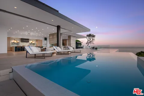 $26,490,000 | 26946 Pacific Coast Highway, Malibu, CA 90265