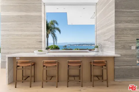 $26,490,000 | 26946 Pacific Coast Highway, Malibu, CA 90265