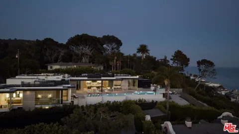 $26,490,000 | 26946 Pacific Coast Highway, Malibu, CA 90265