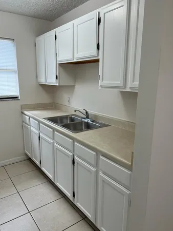 $1,325 | 948 Louisiana Avenue, Sebastian, FL 32958
