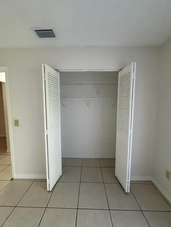 $1,325 | 948 Louisiana Avenue, Sebastian, FL 32958