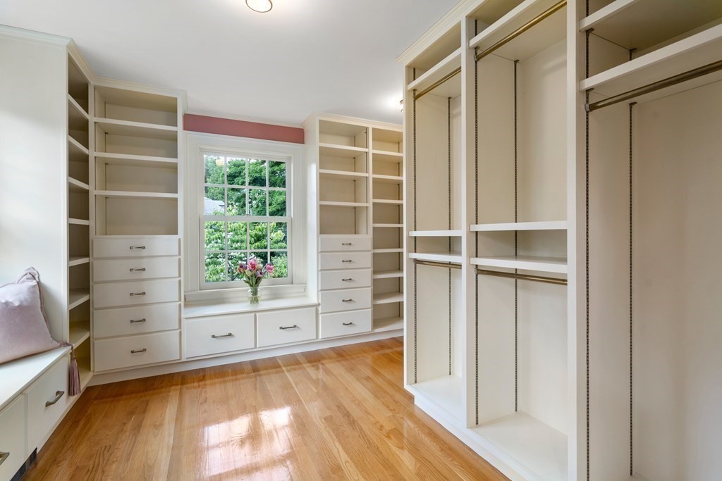 21 Wamesit Road Newton, MA 02468 - Photo 15 of 31