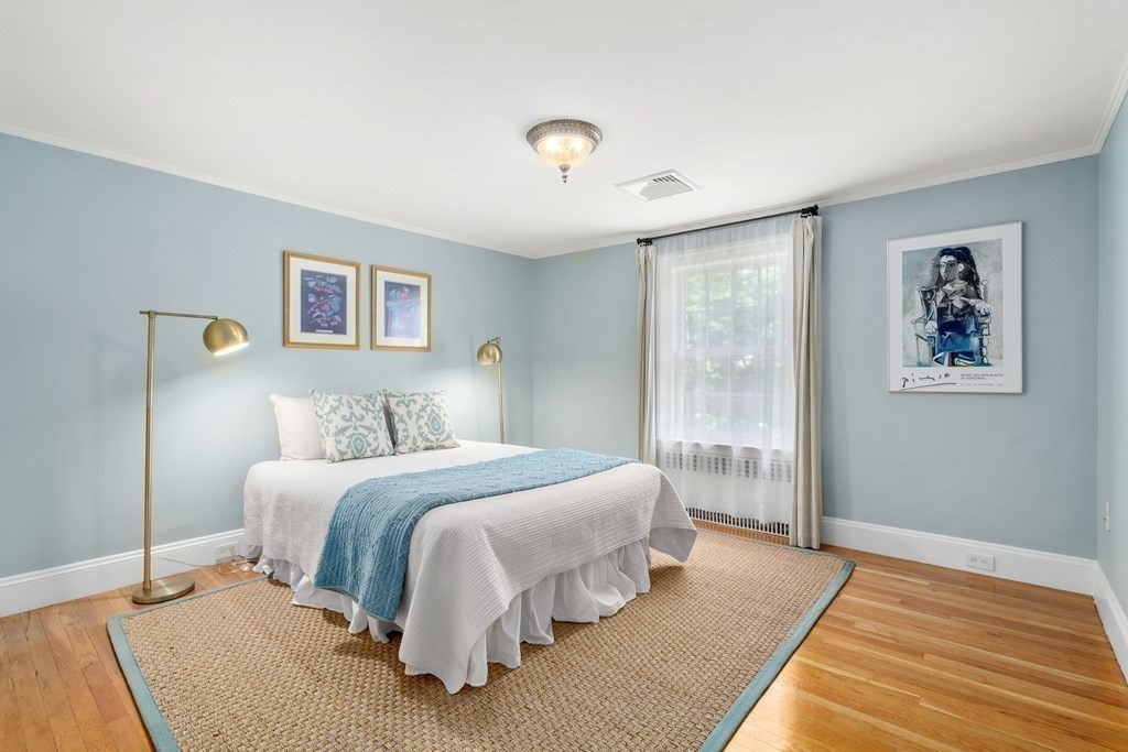 21 Wamesit Road Newton, MA 02468 - Photo 19 of 31