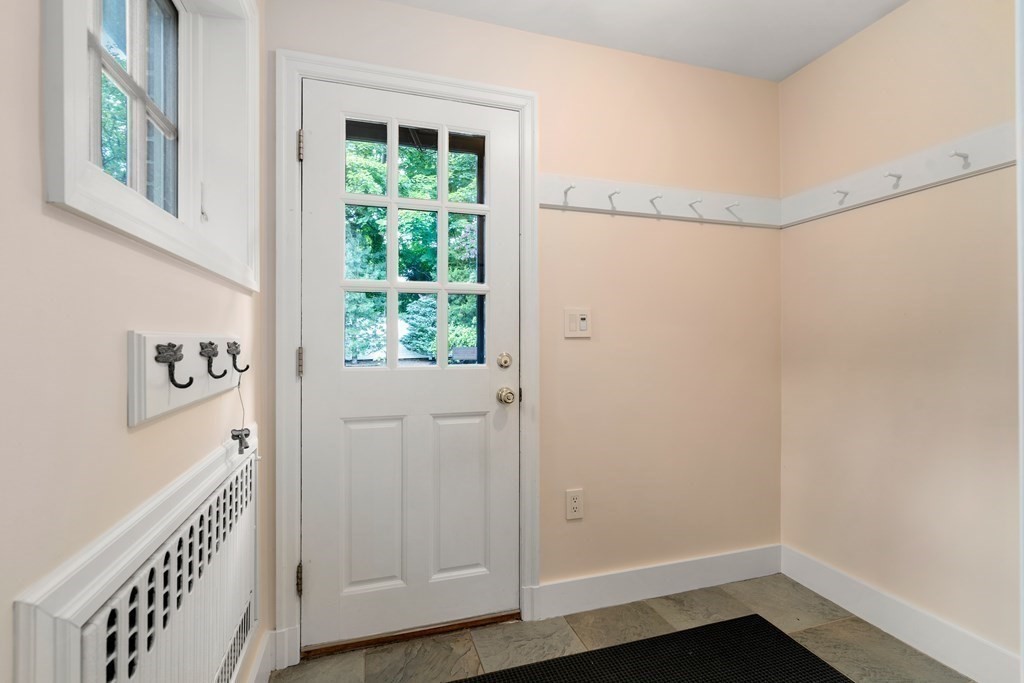 21 Wamesit Road Newton, MA 02468 - Photo 24 of 31