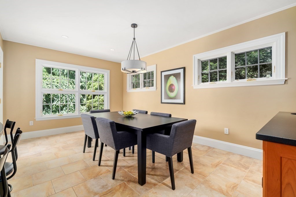 21 Wamesit Road Newton, MA 02468 - Photo 9 of 31